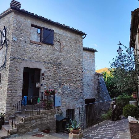 B&B Bivacco Frasassi Climbing & Trail Running House ジェンガ エクステリア 写真