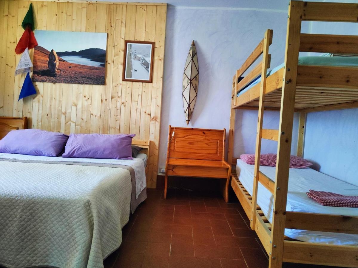 B&B Bivacco Frasassi Climbing & Trail Running House ジェンガ エクステリア 写真
